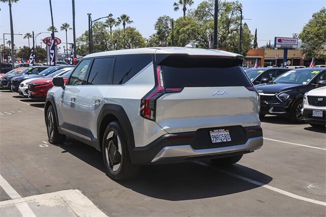 2024 Kia EV9 Light Glendale CA