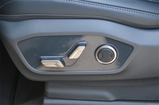 2024 Kia EV9 Light Glendale CA