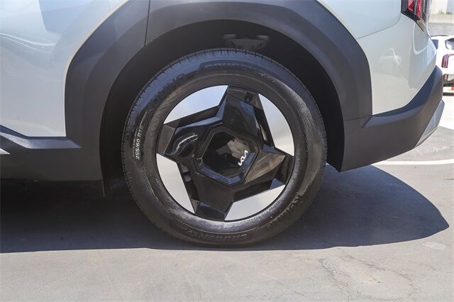 2024 Kia EV9 Light Glendale CA