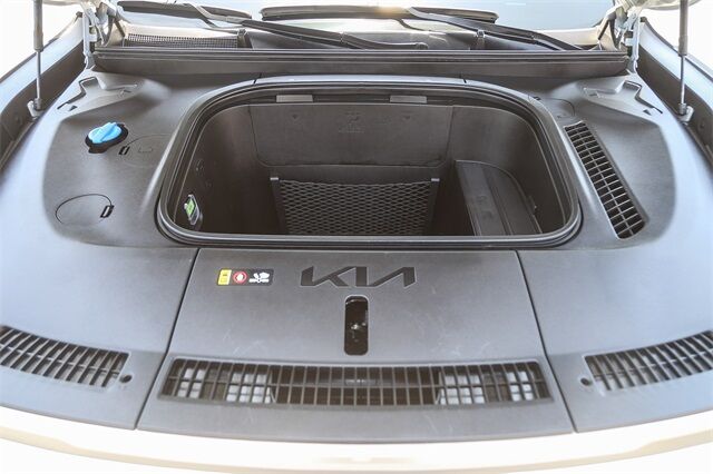 2024 Kia EV9 Light Glendale CA