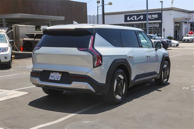 2024 Kia EV9 Light Glendale CA