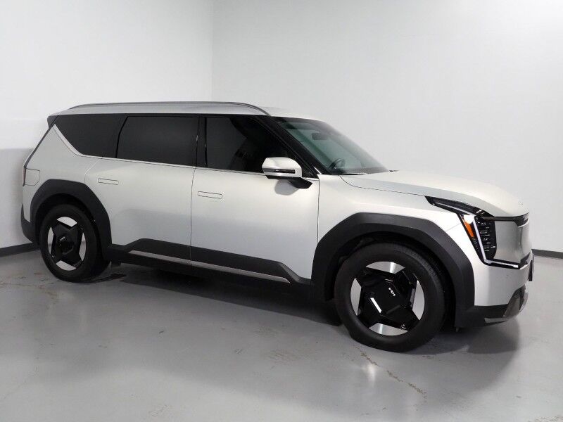 2024 Kia Ev9 Wind's photo