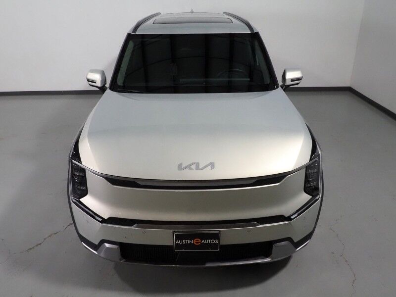 2024 Kia EV9 Wind AWD *NAVIGATION, SAFETY ALERTS, ADAPTIVE CRUISE, BACKUP-CAMERA, COLOR TOUCHSCREEN, PANORAMA MOONROOF, CLIMATE SEATS, HEATED STEERING, POWER LIFTGATE, REMOTE START, WIRELESS CHARGING, ANDROID & APPLE Round Rock TX