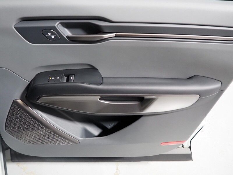 2024 Kia EV9 Wind AWD *NAVIGATION, SAFETY ALERTS, ADAPTIVE CRUISE, BACKUP-CAMERA, COLOR TOUCHSCREEN, PANORAMA MOONROOF, CLIMATE SEATS, HEATED STEERING, POWER LIFTGATE, REMOTE START, WIRELESS CHARGING, ANDROID & APPLE Round Rock TX