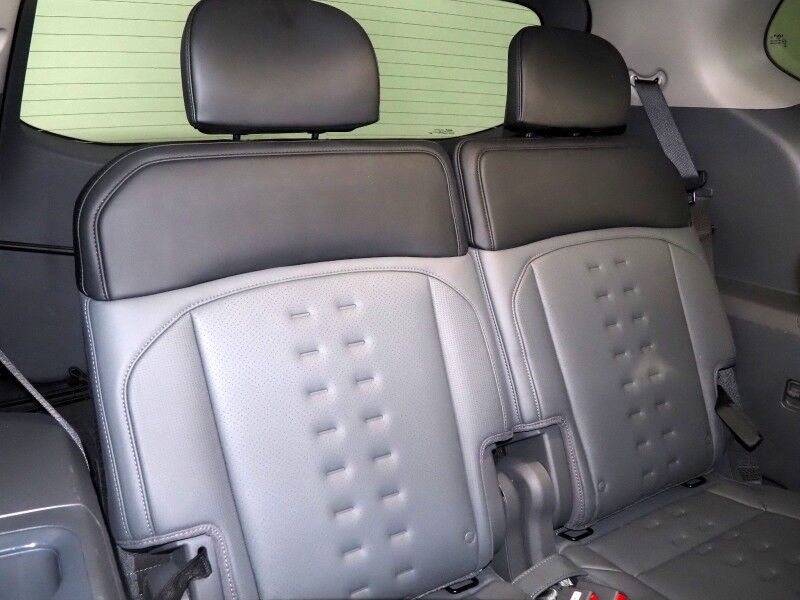 2024 Kia EV9 Wind AWD *NAVIGATION, SAFETY ALERTS, ADAPTIVE CRUISE, BACKUP-CAMERA, COLOR TOUCHSCREEN, PANORAMA MOONROOF, CLIMATE SEATS, HEATED STEERING, POWER LIFTGATE, REMOTE START, WIRELESS CHARGING, ANDROID & APPLE Round Rock TX