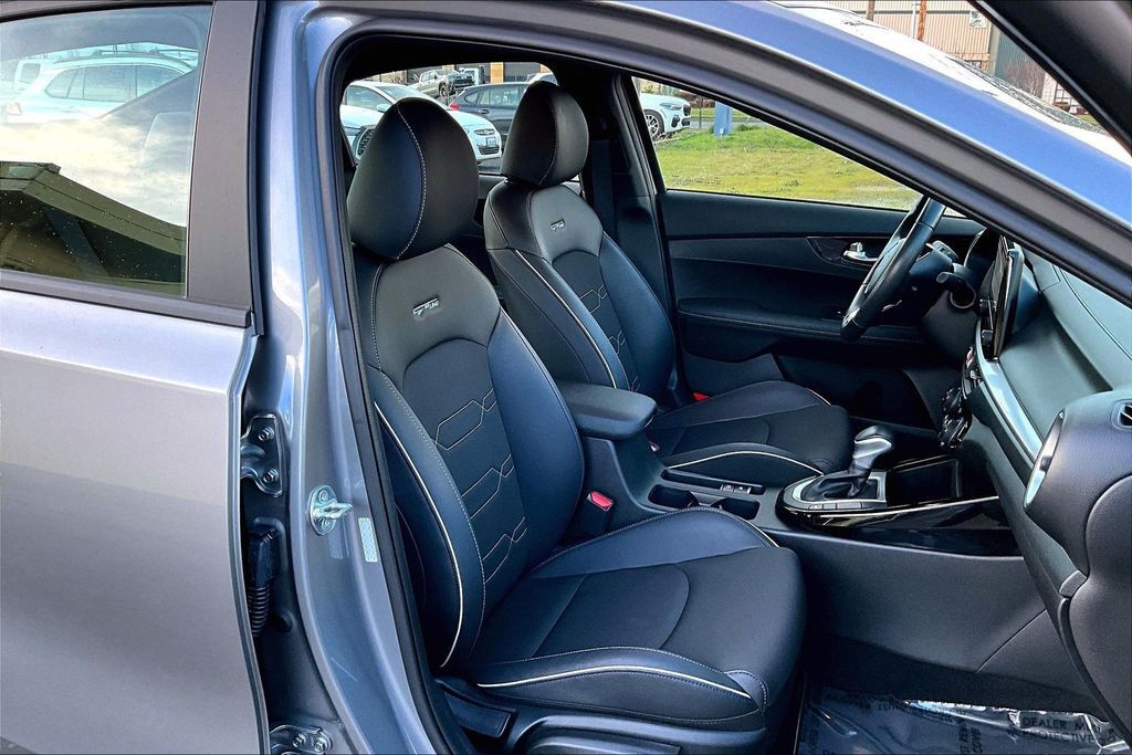 2024 Kia Forte GT-Line OR