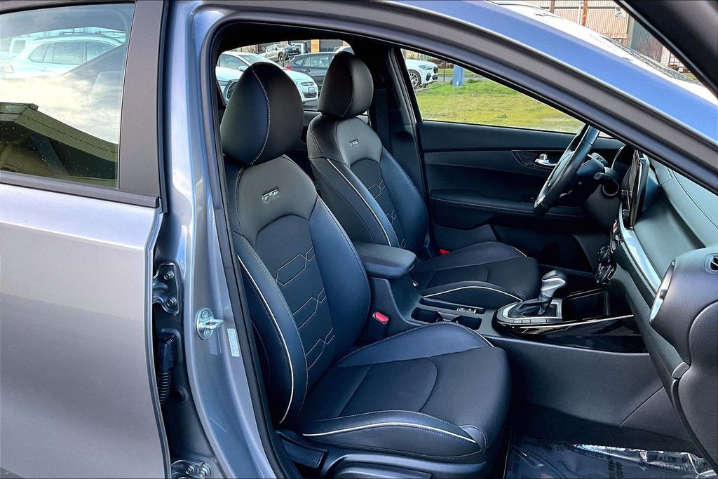 2024 Kia Forte GT-Line OR