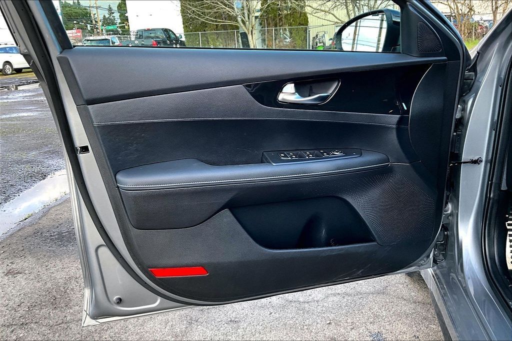 2024 Kia Forte GT-Line OR