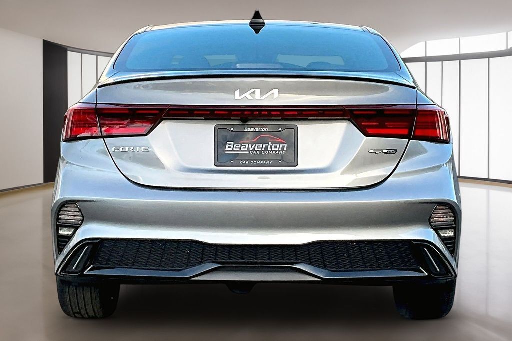 2024 Kia Forte GT-Line - Photo 6