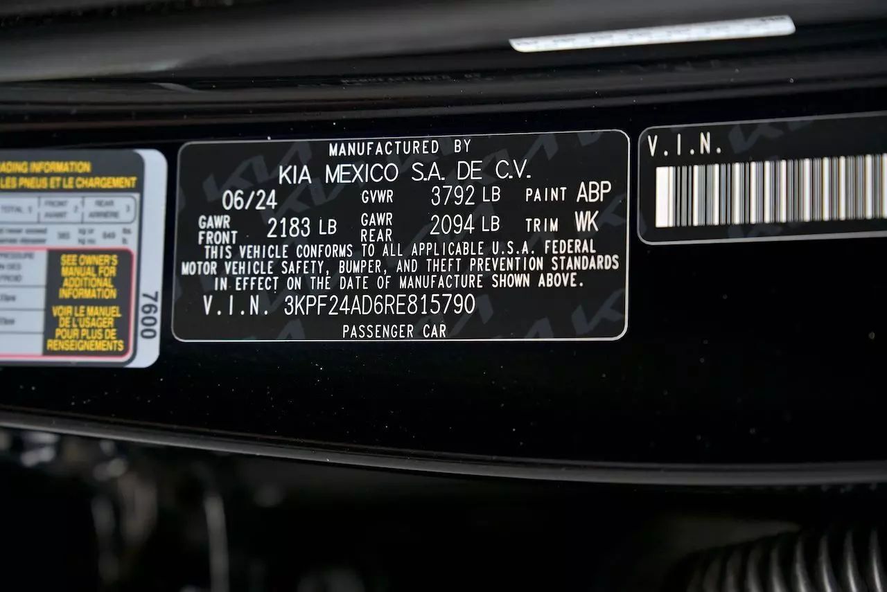 2024 Kia Forte LX Sedan 4D Doral FL
