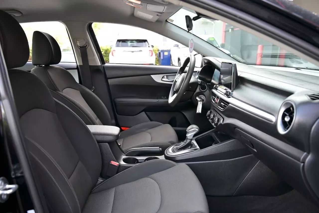 2024 Kia Forte LX Sedan 4D Doral FL