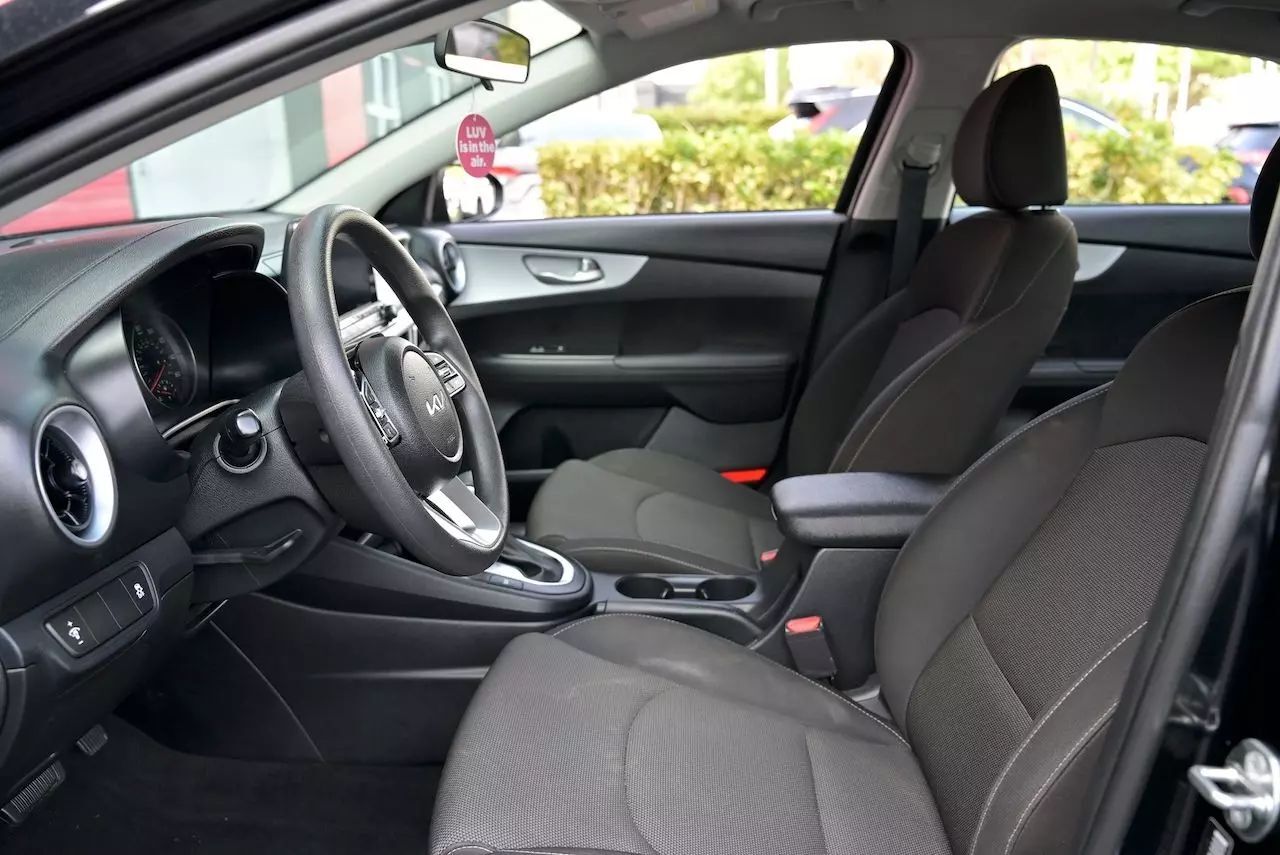 2024 Kia Forte LX Sedan 4D Doral FL