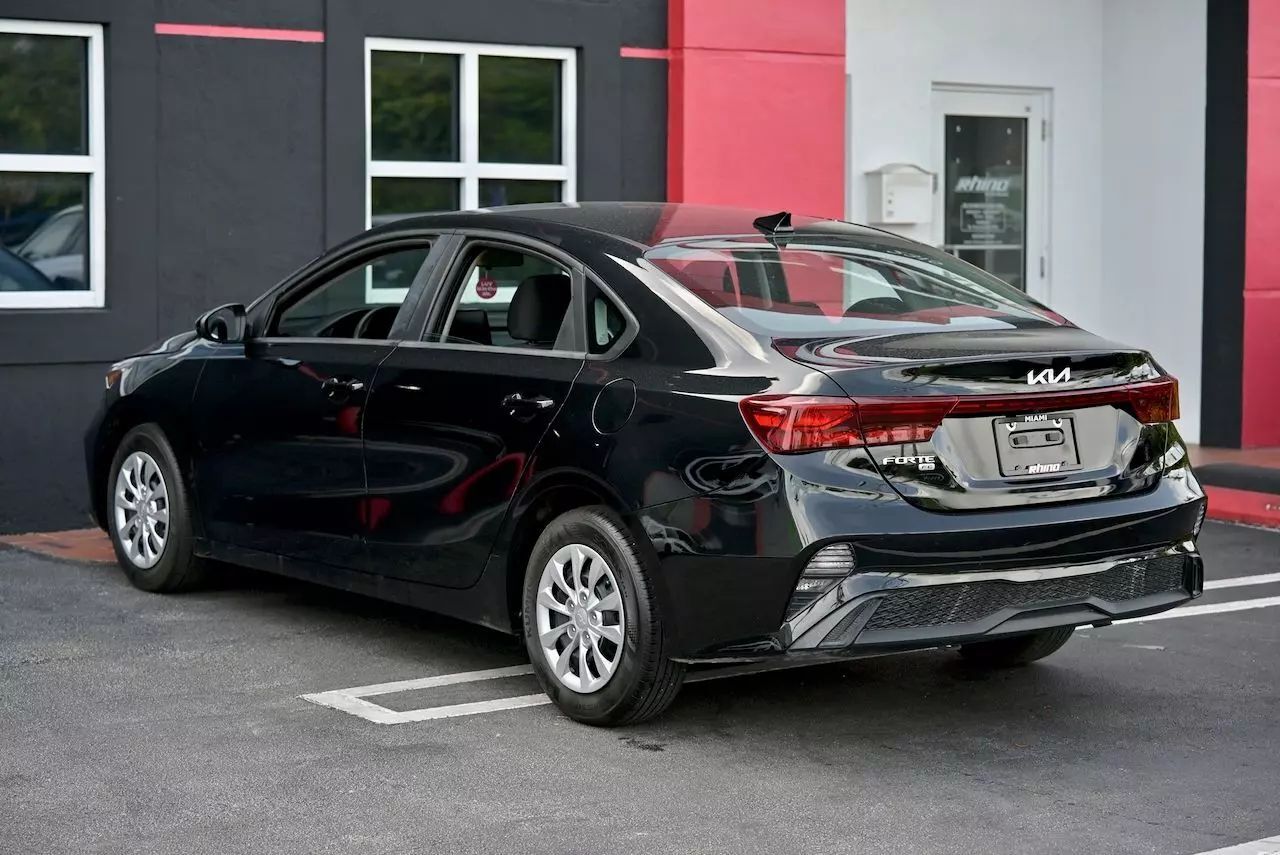 2024 Kia Forte LX Sedan 4D Doral FL
