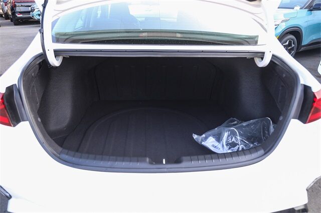 2024 Kia Forte LX Glendale CA