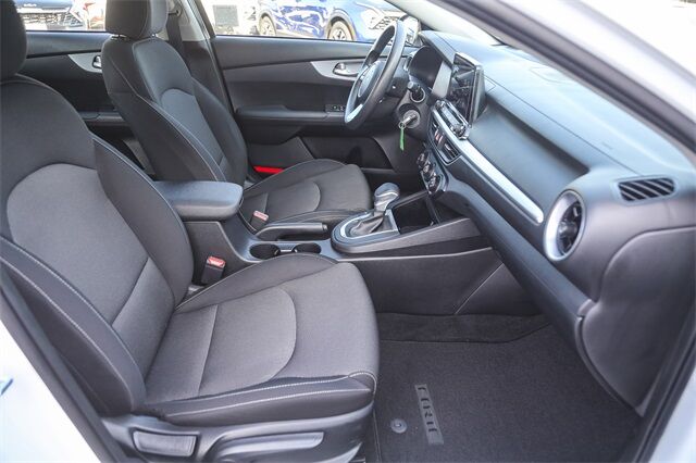 2024 Kia Forte LX Glendale CA