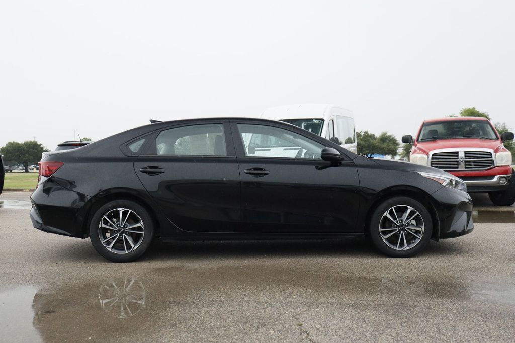 2024 Kia Forte LXS Hondo TX