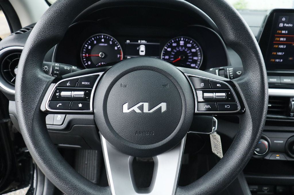 2024 Kia Forte LXS Hondo TX