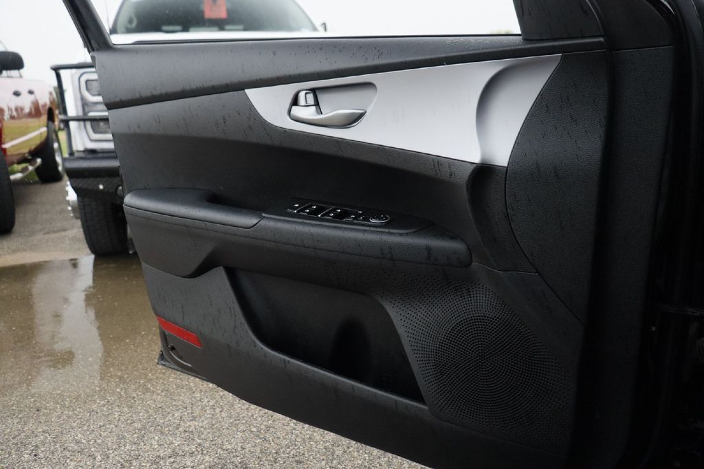 2024 Kia Forte LXS Hondo TX