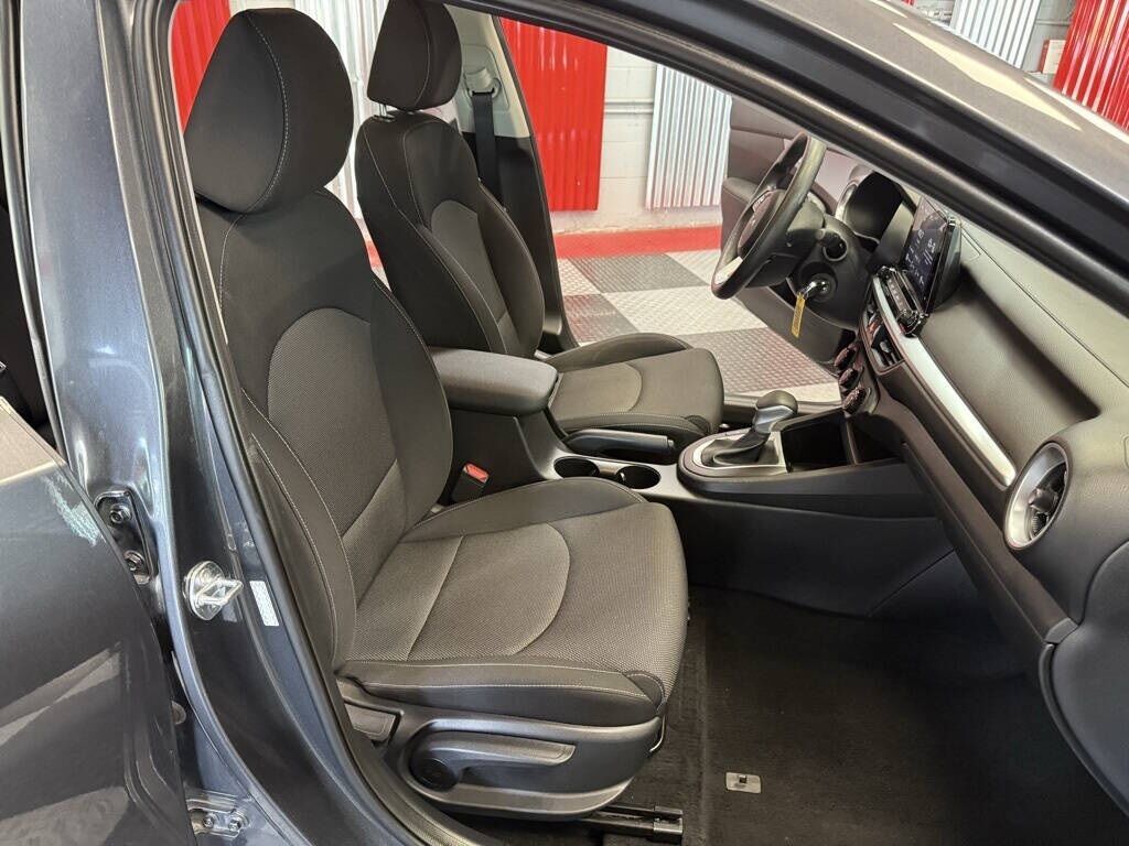 2024 Kia Forte LXS Royal Oak MI