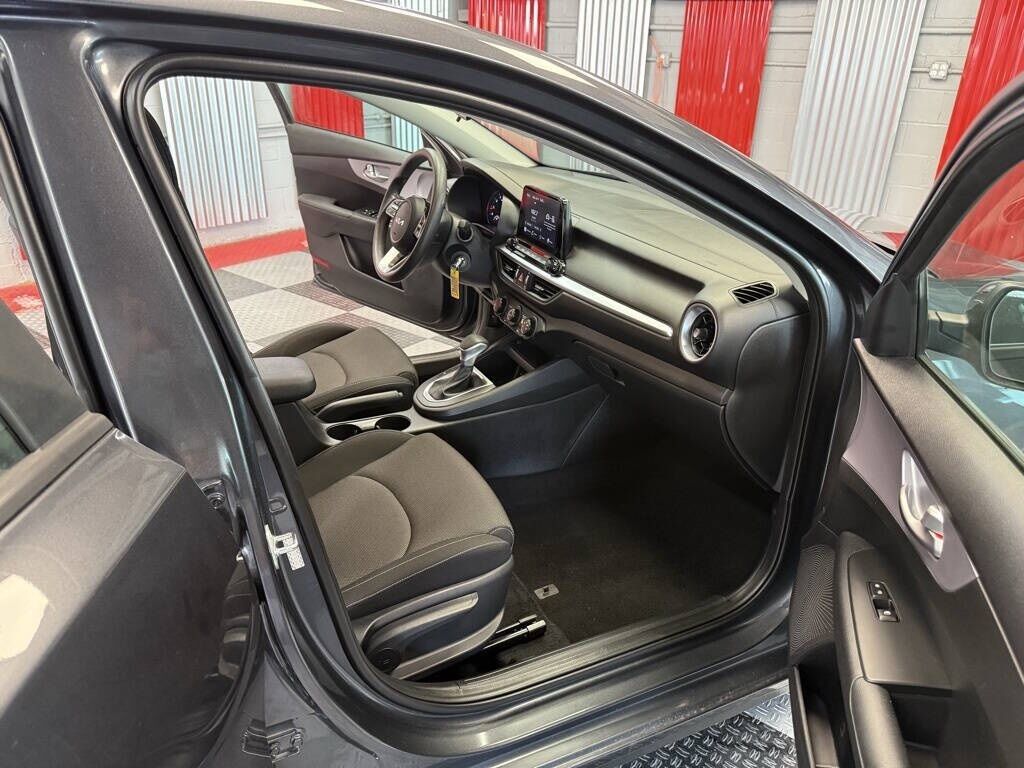 2024 Kia Forte LXS Royal Oak MI