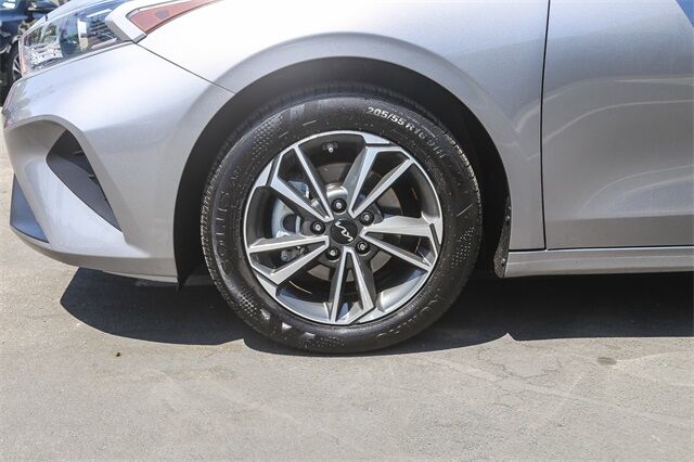 2024 Kia Forte LXS Glendale CA