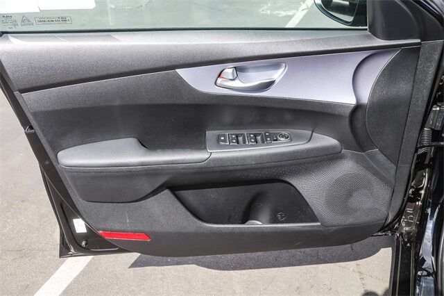 2024 Kia Forte LXS Glendale CA