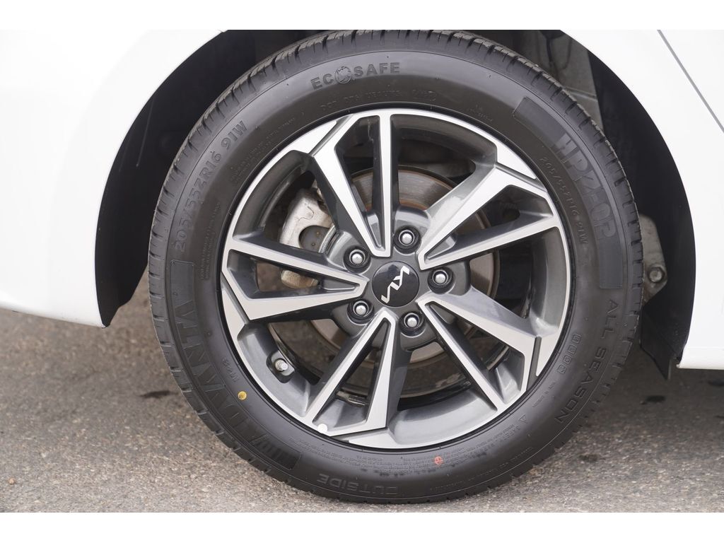 2024 Kia Forte LXS Price UT