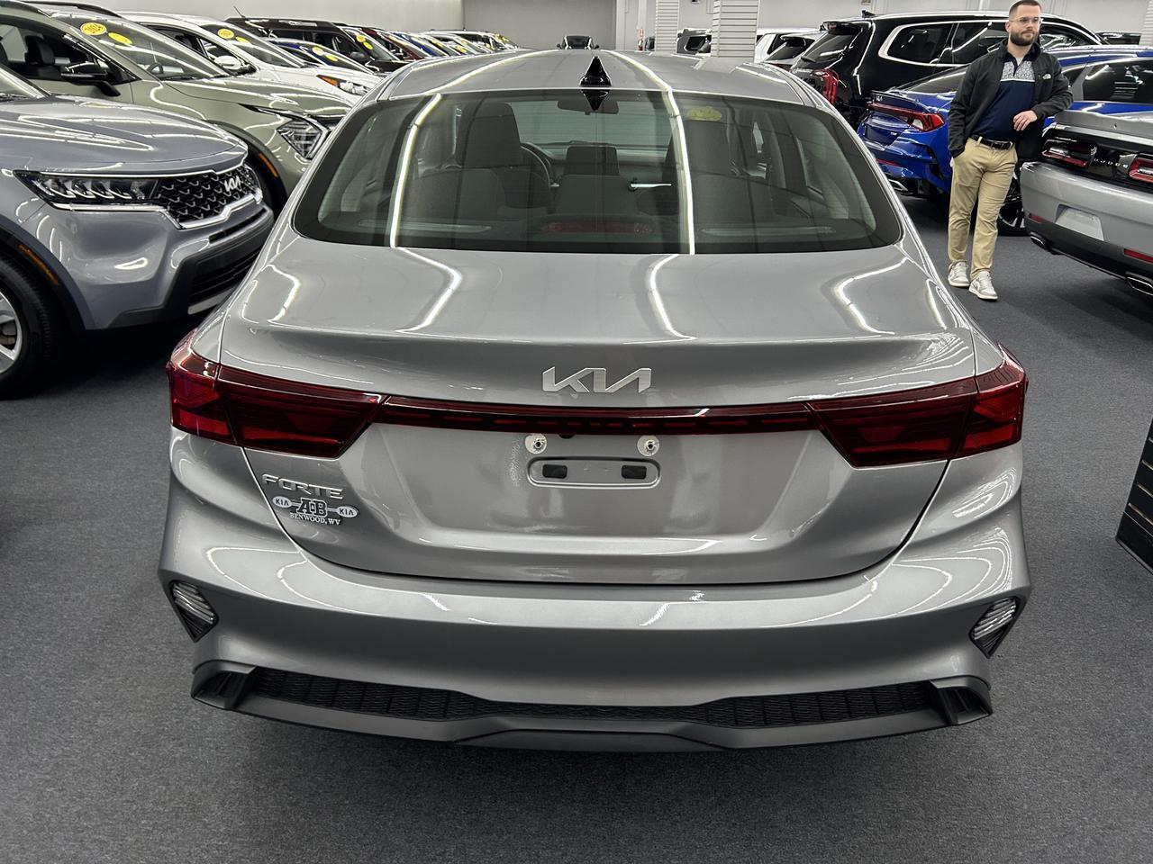 2024 Kia Forte LXS IVT Benwood WV