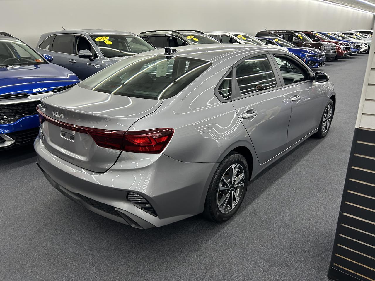 2024 Kia Forte LXS IVT Benwood WV