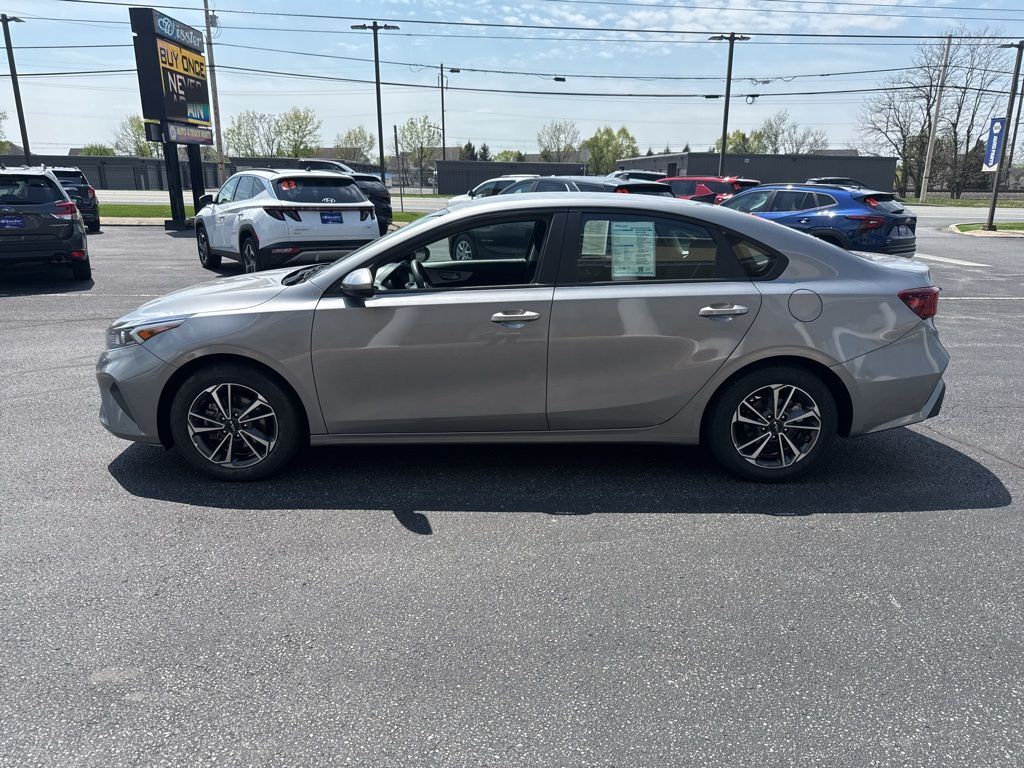 2024 Kia Forte LXS