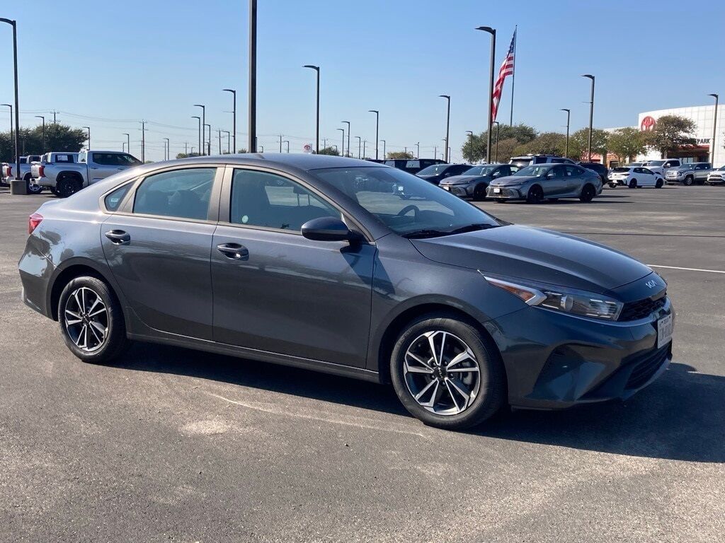 2024 Kia Forte LXS