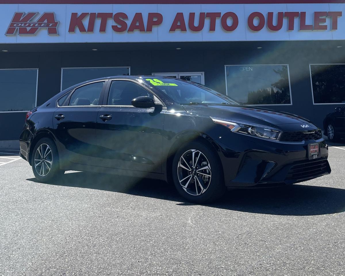 2024 Kia Forte LXS Sedan 4D Port Orchard WA