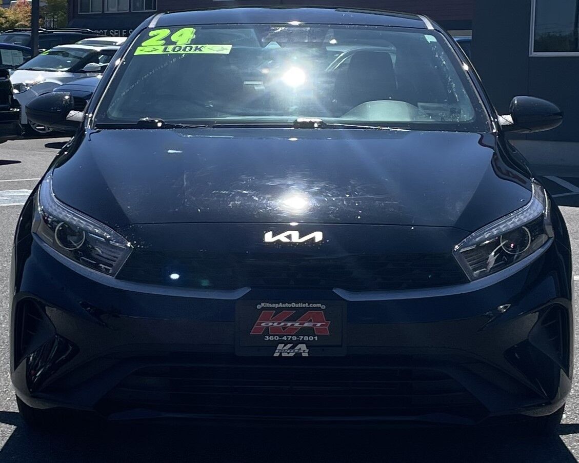 2024 Kia Forte LXS Sedan 4D Port Orchard WA