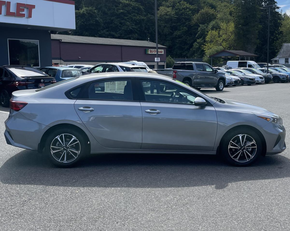 2024 Kia Forte LXS Sedan 4D Port Orchard WA