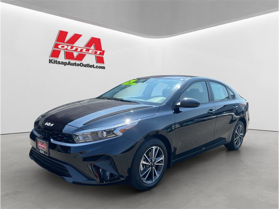 2024 Kia Forte LXS Sedan 4D Port Orchard WA