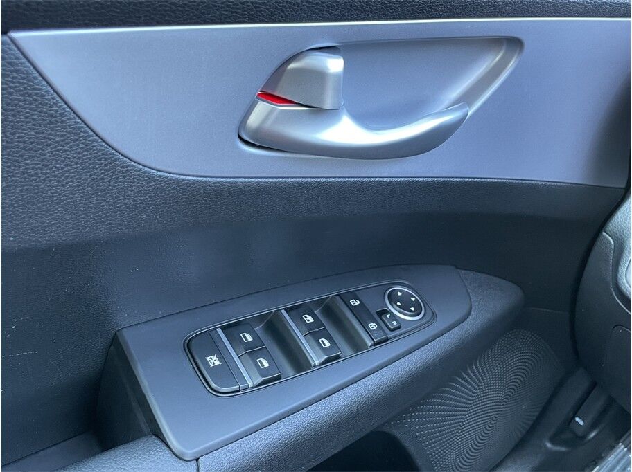 2024 Kia Forte LXS Sedan 4D Port Orchard WA