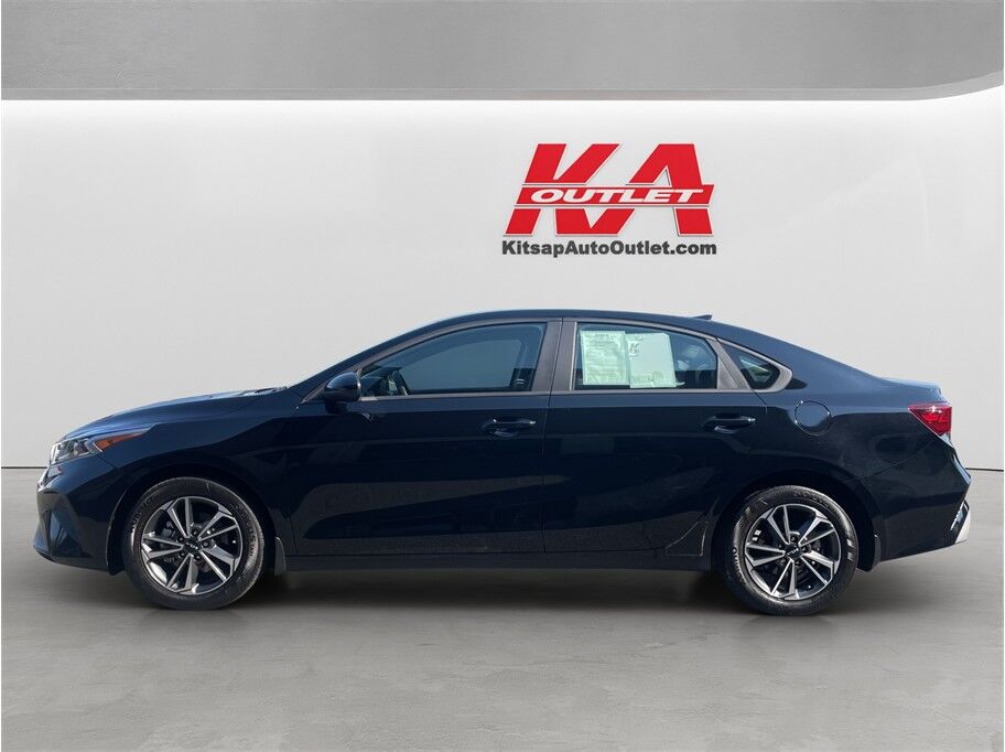 2024 Kia Forte LXS Sedan 4D Port Orchard WA