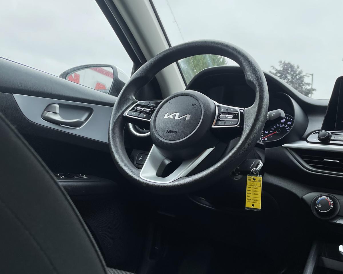 2024 Kia Forte LXS Sedan 4D Port Orchard WA