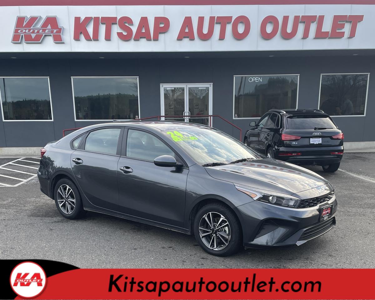 2024 Kia Forte LXS Sedan 4D