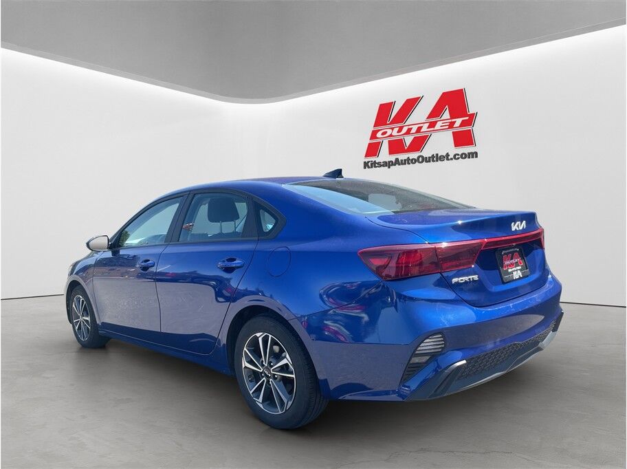 2024 Kia Forte LXS Sedan 4D