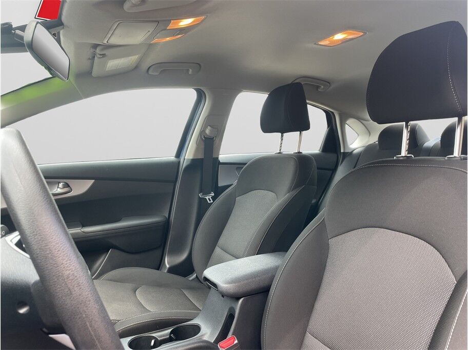 2024 Kia Forte LXS Sedan 4D Port Orchard WA