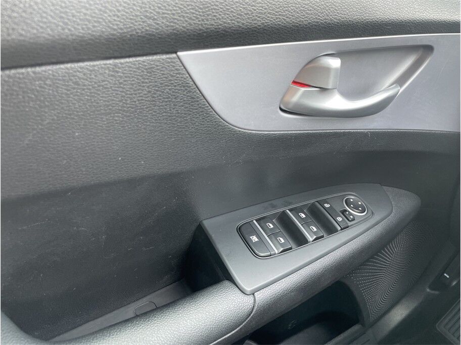 2024 Kia Forte LXS Sedan 4D Port Orchard WA