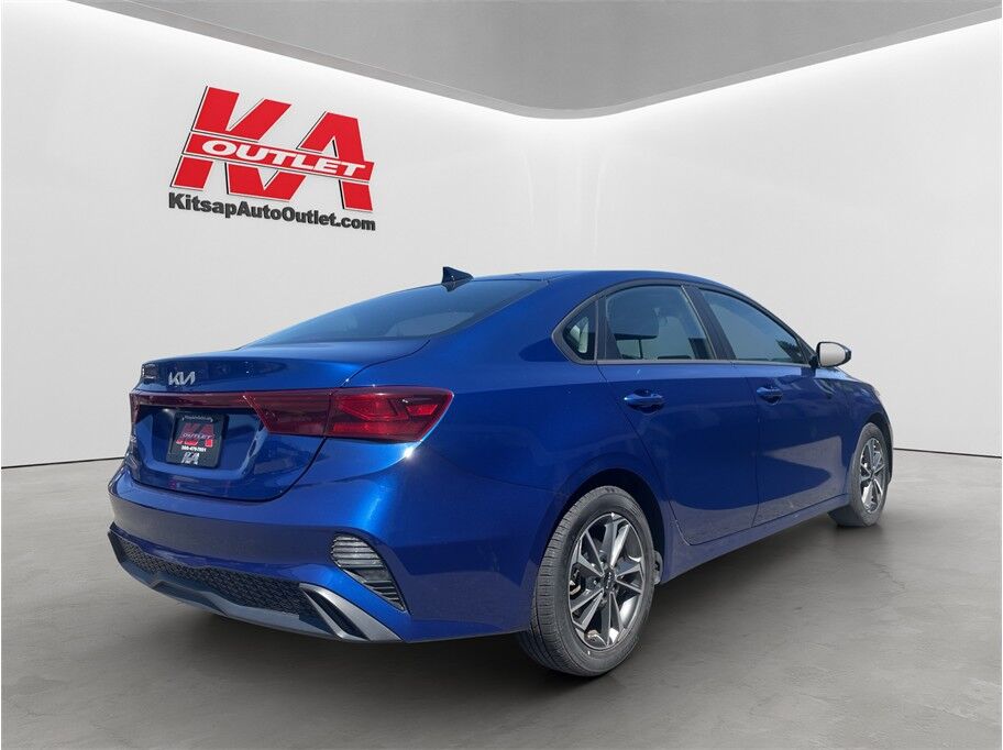 2024 Kia Forte LXS Sedan 4D