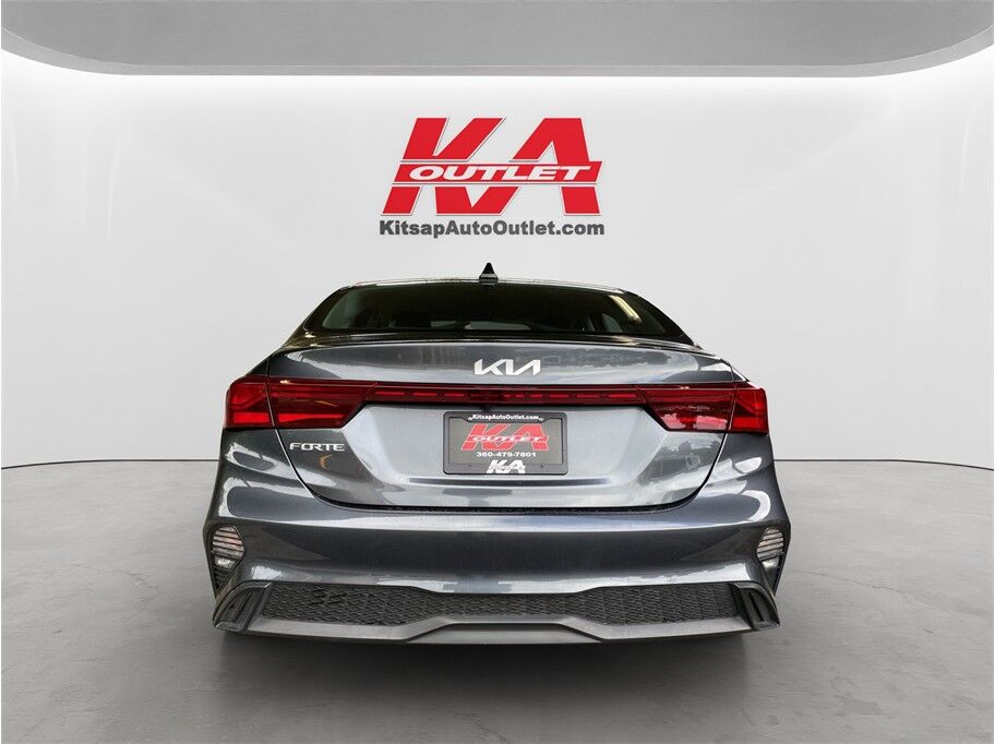 2024 Kia Forte LXS Sedan 4D