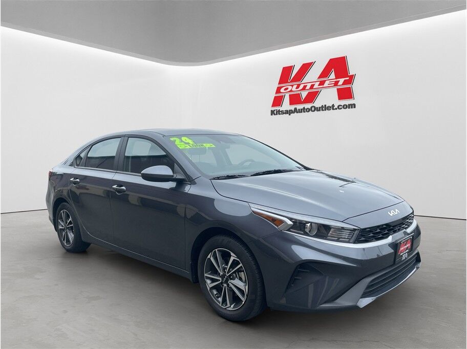 2024 Kia Forte LXS Sedan 4D Port Orchard WA