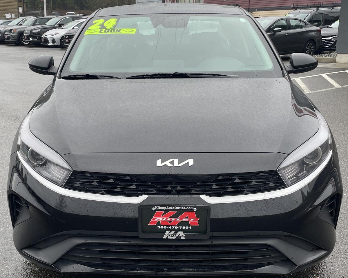 2024 Kia Forte LXS Sedan 4D