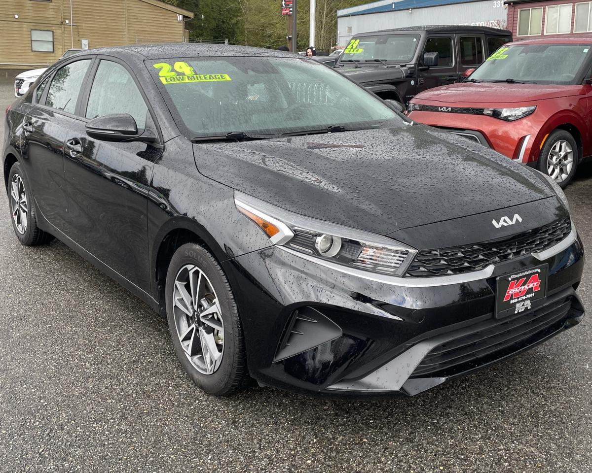 2024 Kia Forte LXS Sedan 4D