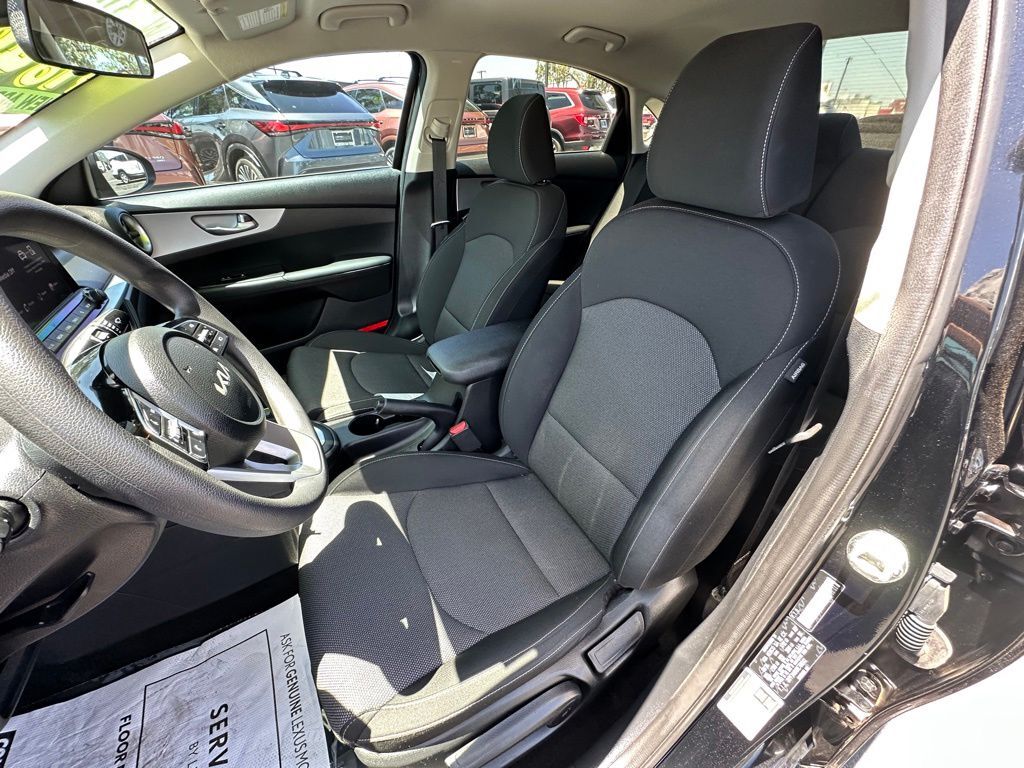 2024 Kia Forte LXS