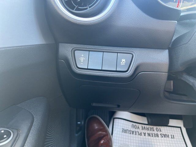 2024 Kia Forte LXS Carbondale IL