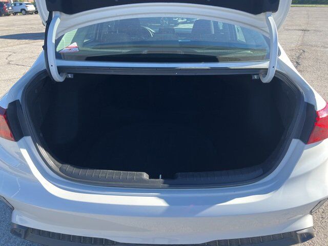 2024 Kia Forte LXS Carbondale IL